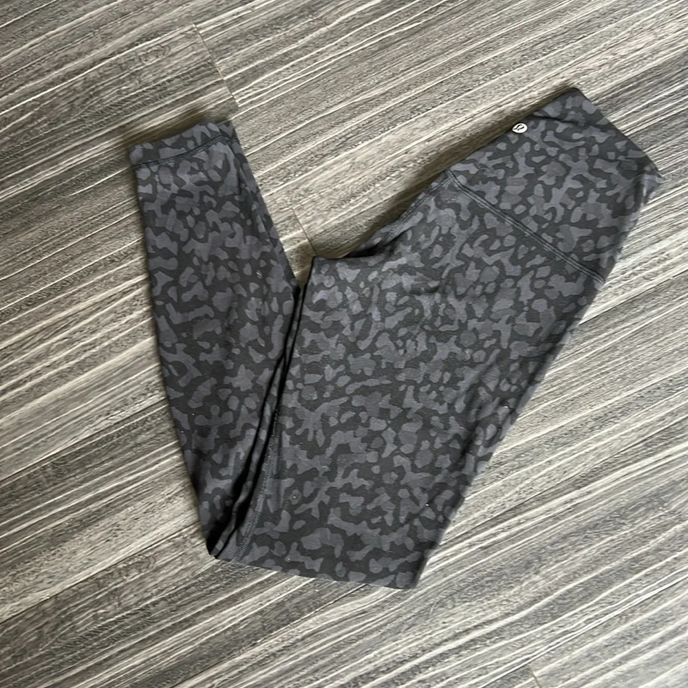 lululemon athletica size deep